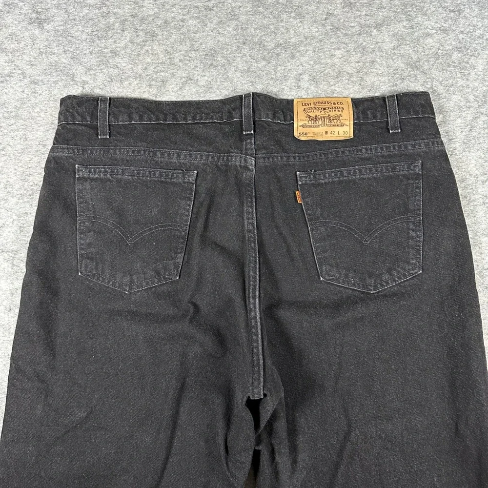 Levis measurements waist
